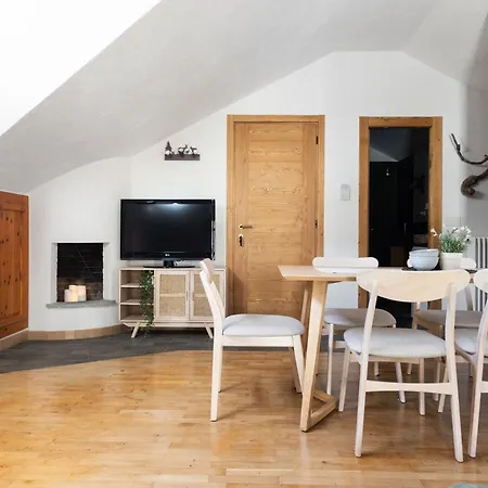 Ferienhaus Il Triangolo Sul Bianco Degli Sportivi! Courmayeur