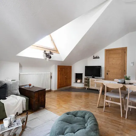 Ferienhaus Il Triangolo Sul Bianco Degli Sportivi! Courmayeur