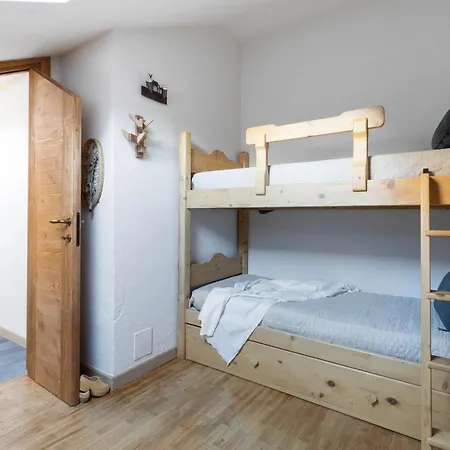 Semesterbostad Il Triangolo Sul Bianco Degli Sportivi! *