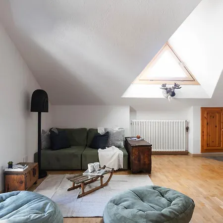 Semesterbostad Il Triangolo Sul Bianco Degli Sportivi! Courmayeur